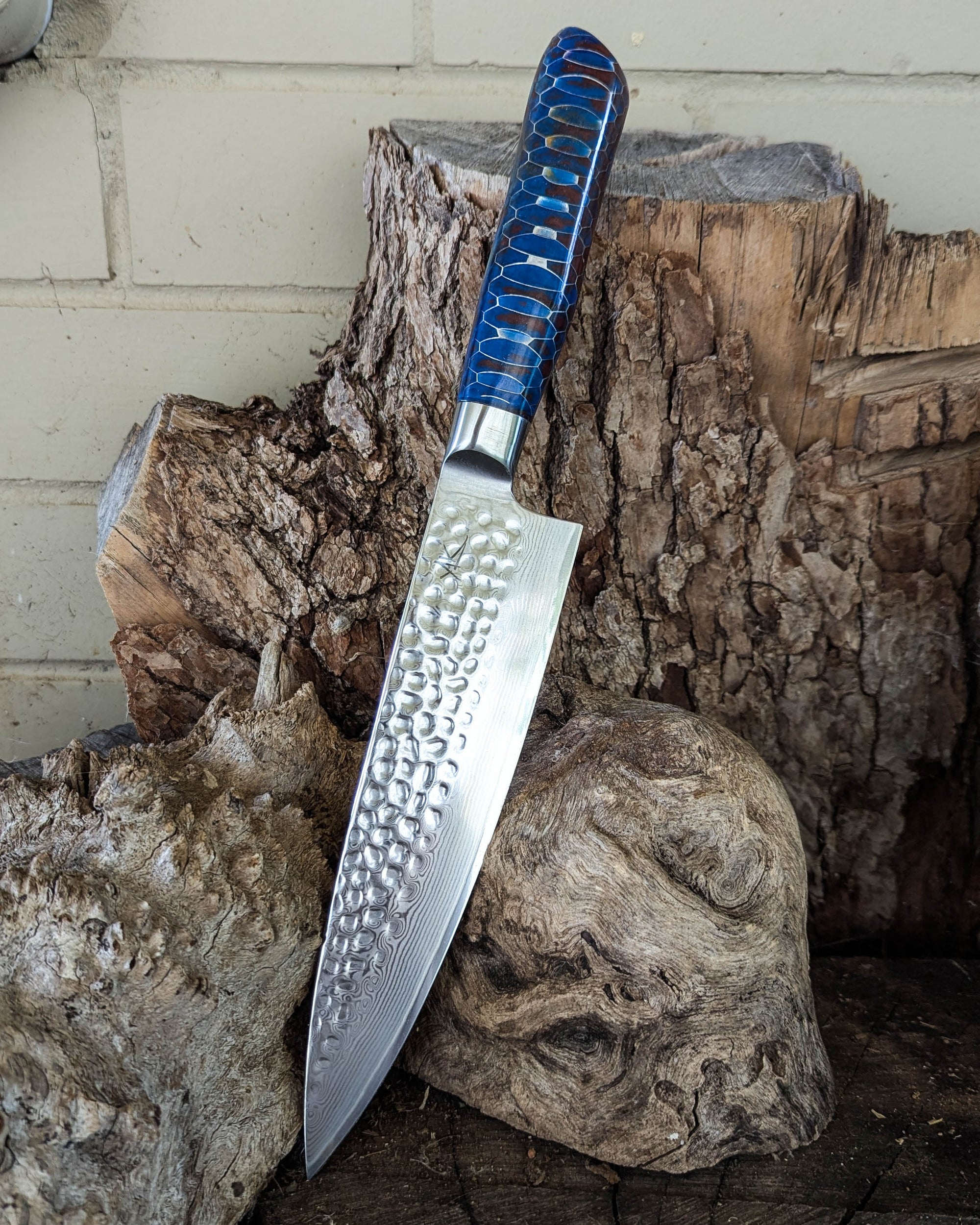 Chef's Knife Honeycomb Aluminium w/ Blue & Red Epoxy 200mm (8")