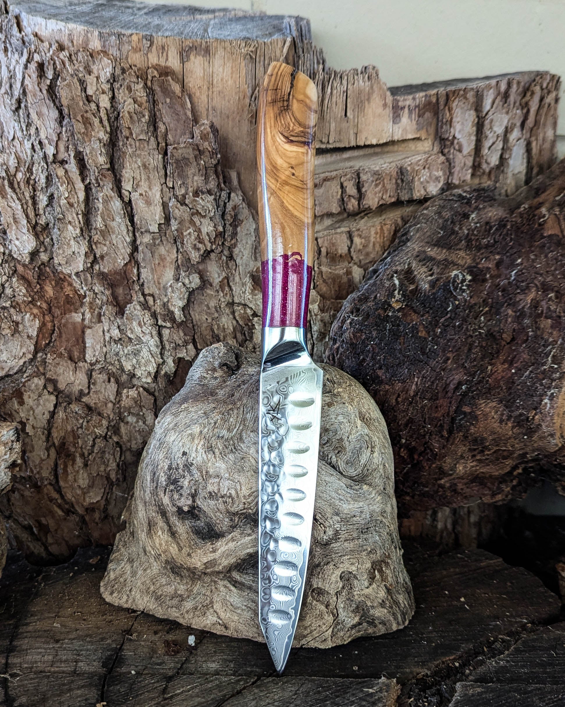 Utility Knife Olive Timber w/ Pink Epoxy 127mm (5")